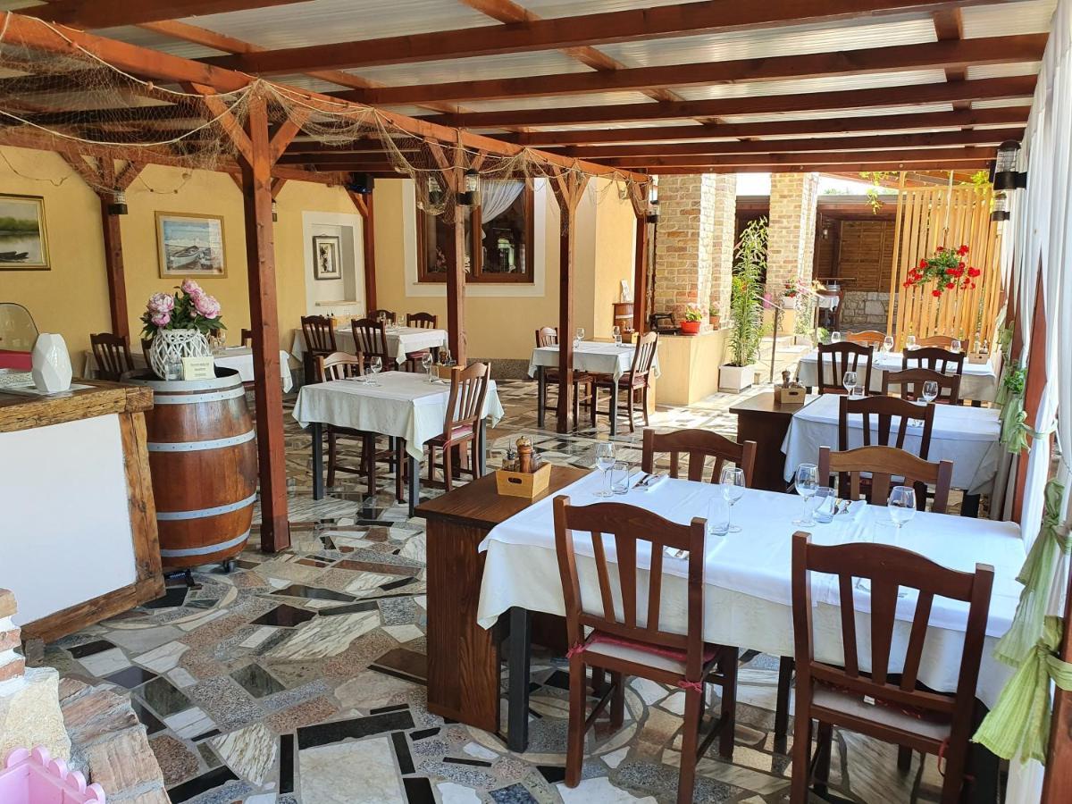 Sobe Sole Hotel Cepljani Ngoại thất bức ảnh